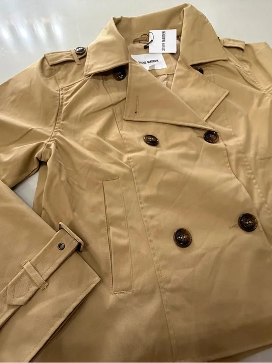 NWT Steve Madden Short Double-Breasted Trench Coat in Tan, L - Picture 4 of 10